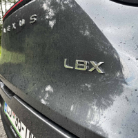 Lexus LBX 1,5 HEV relax - test 2024