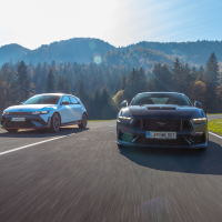 Ford mustang dark horse in hyundai ioniq 5 N - doživetje 2025